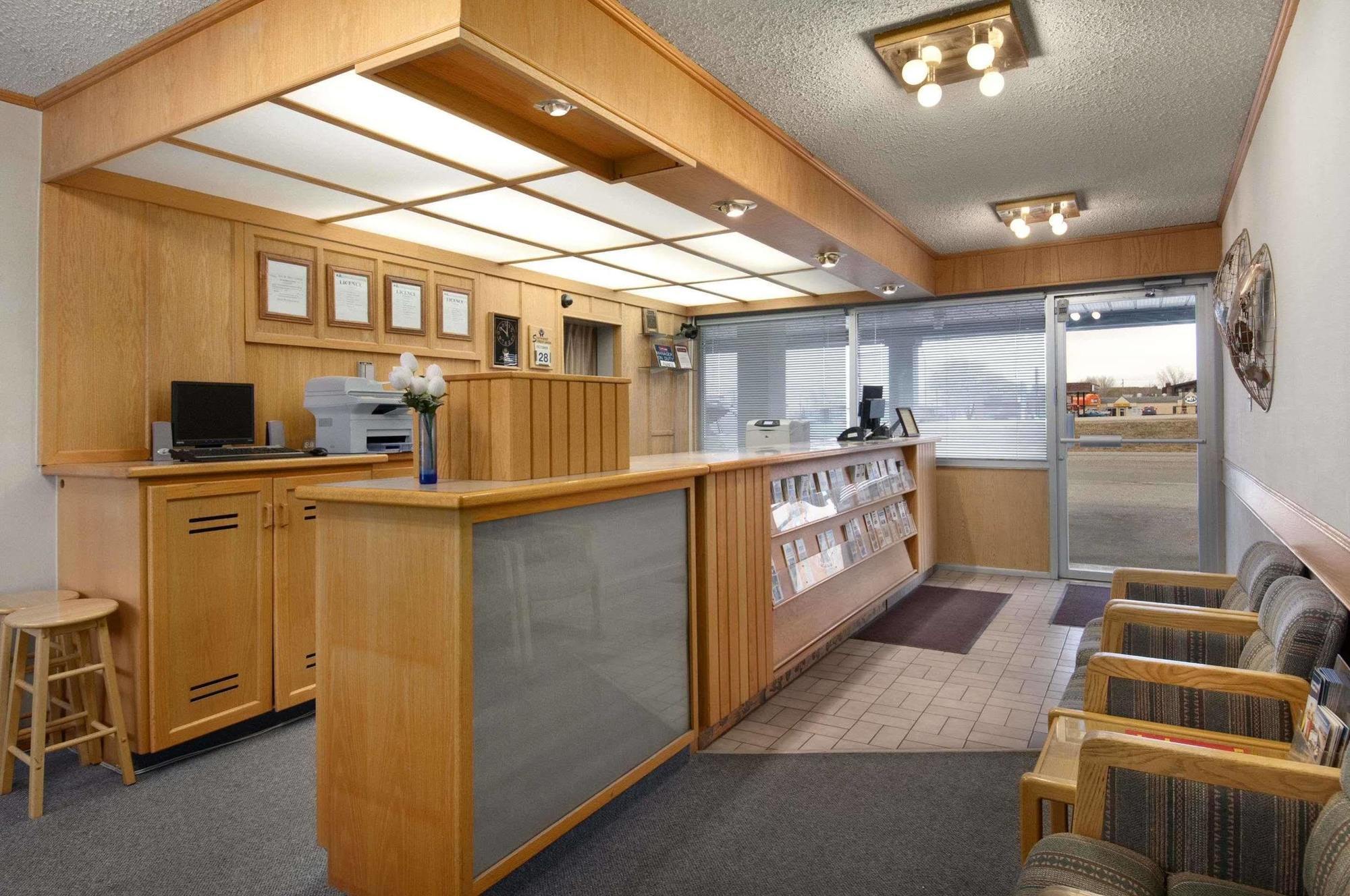 Skyview Swift Current酒店 外观 照片